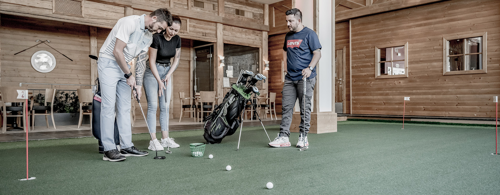 Indoor-Golfanlage Erwachsenenhotel